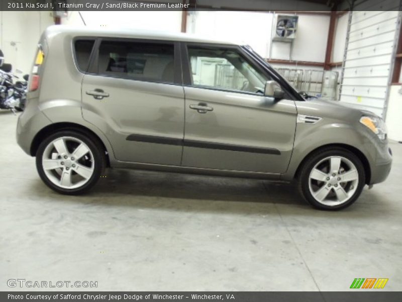 Titanium Gray / Sand/Black Premium Leather 2011 Kia Soul !