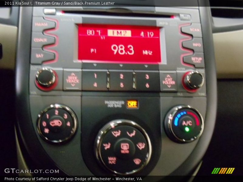 Titanium Gray / Sand/Black Premium Leather 2011 Kia Soul !