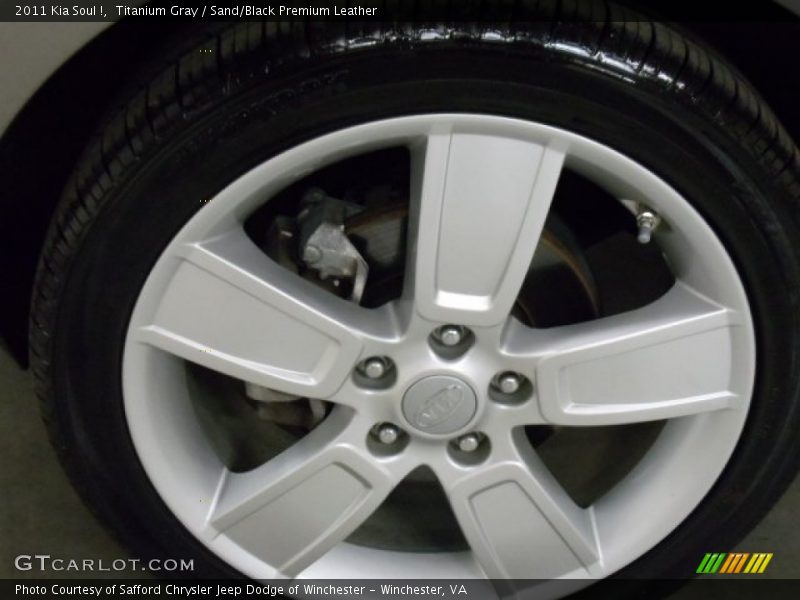 Titanium Gray / Sand/Black Premium Leather 2011 Kia Soul !