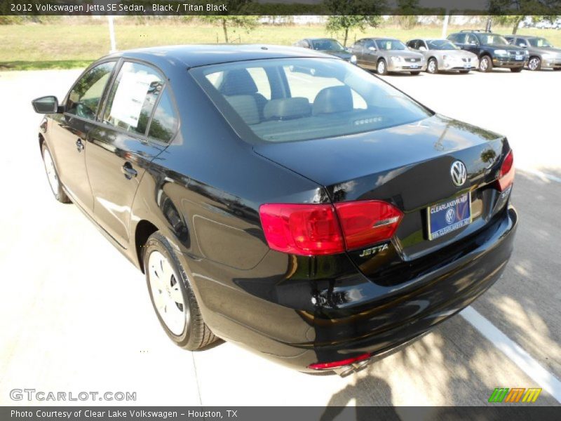 Black / Titan Black 2012 Volkswagen Jetta SE Sedan