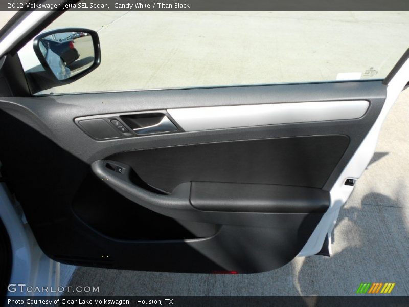 Candy White / Titan Black 2012 Volkswagen Jetta SEL Sedan