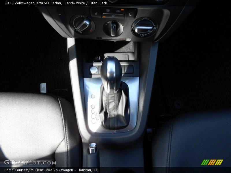 Candy White / Titan Black 2012 Volkswagen Jetta SEL Sedan