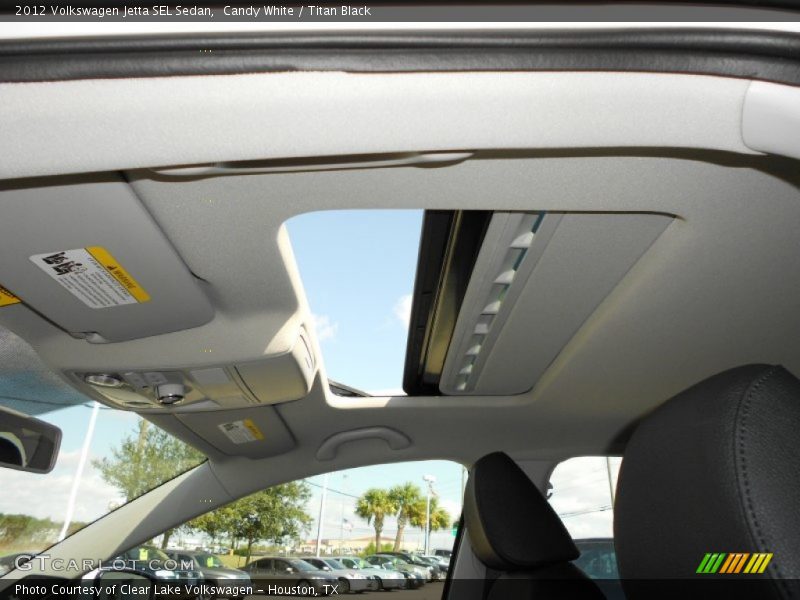 Candy White / Titan Black 2012 Volkswagen Jetta SEL Sedan