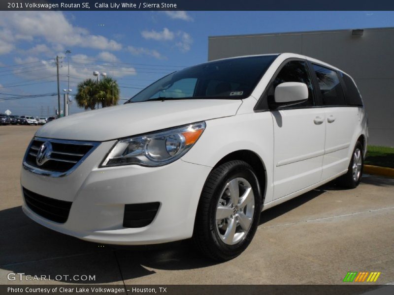 Calla Lily White / Sierra Stone 2011 Volkswagen Routan SE