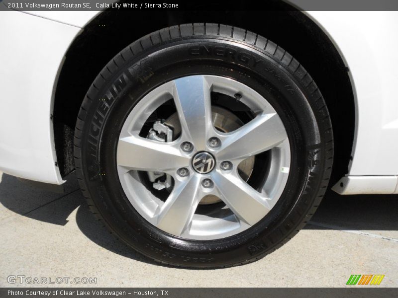Calla Lily White / Sierra Stone 2011 Volkswagen Routan SE