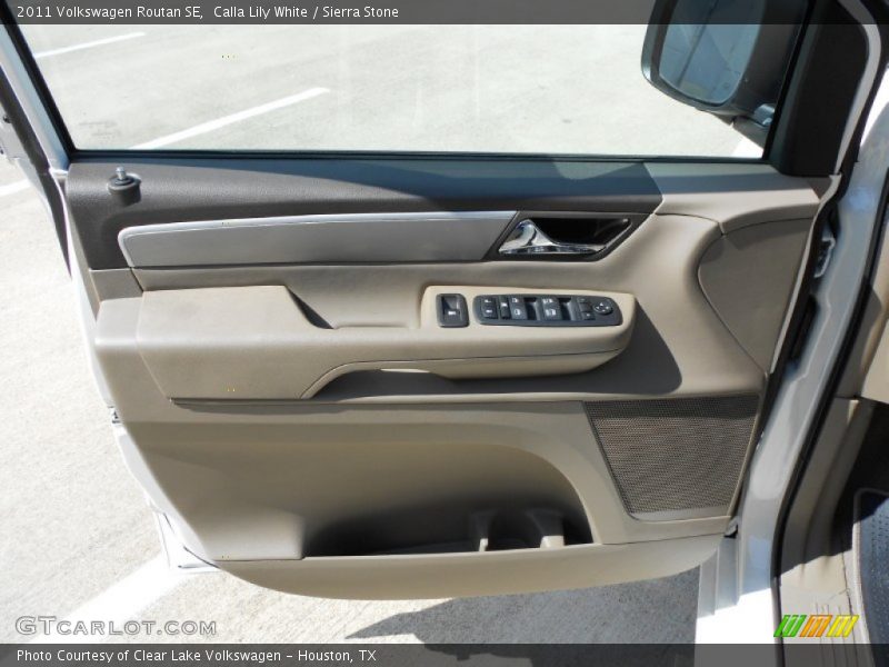 Calla Lily White / Sierra Stone 2011 Volkswagen Routan SE