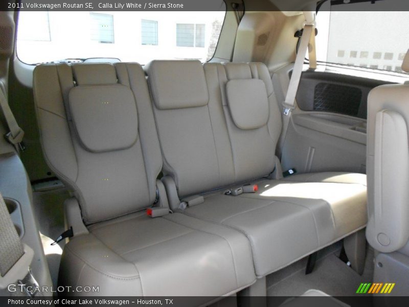 Calla Lily White / Sierra Stone 2011 Volkswagen Routan SE