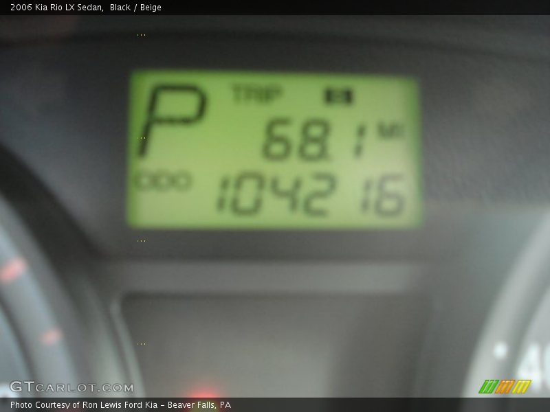 Black / Beige 2006 Kia Rio LX Sedan