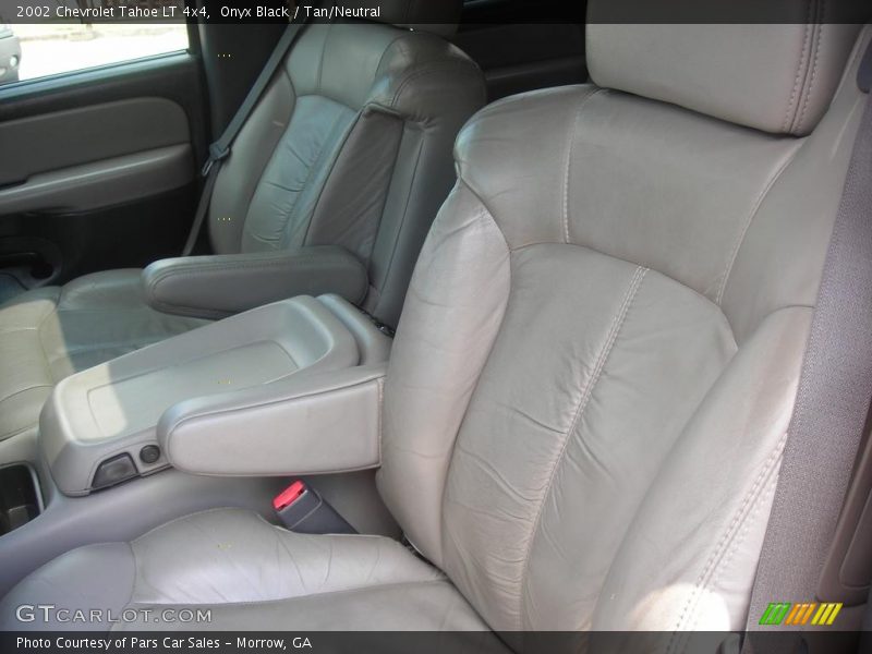 Onyx Black / Tan/Neutral 2002 Chevrolet Tahoe LT 4x4