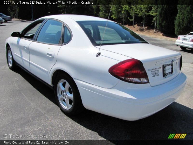 Vibrant White / Medium Graphite 2004 Ford Taurus SES Sedan