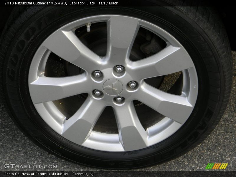  2010 Outlander XLS 4WD Wheel