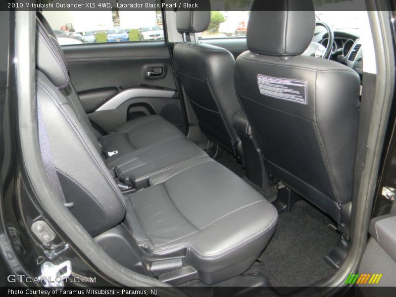  2010 Outlander XLS 4WD Black Interior