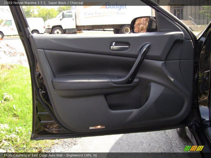 Super Black / Charcoal 2009 Nissan Maxima 3.5 S