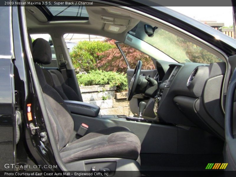 Super Black / Charcoal 2009 Nissan Maxima 3.5 S