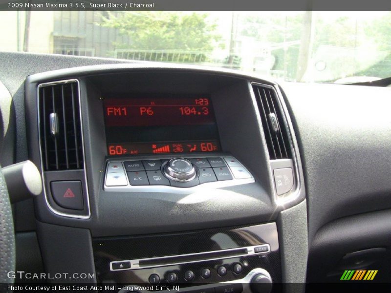 Super Black / Charcoal 2009 Nissan Maxima 3.5 S