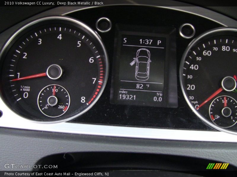 Deep Black Metallic / Black 2010 Volkswagen CC Luxury