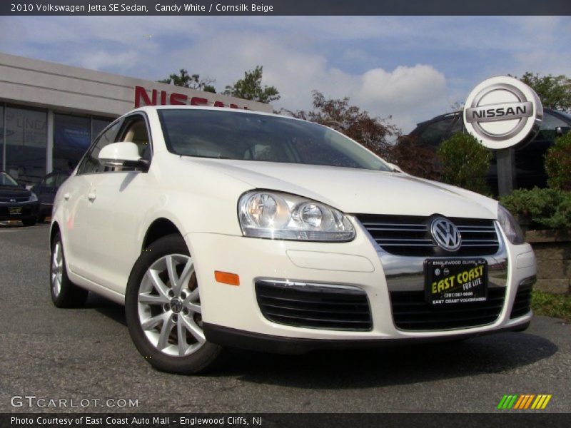 Candy White / Cornsilk Beige 2010 Volkswagen Jetta SE Sedan