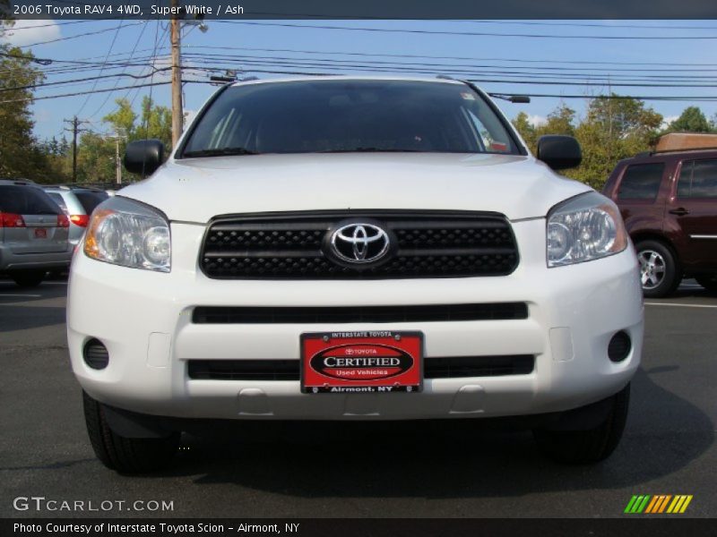 Super White / Ash 2006 Toyota RAV4 4WD