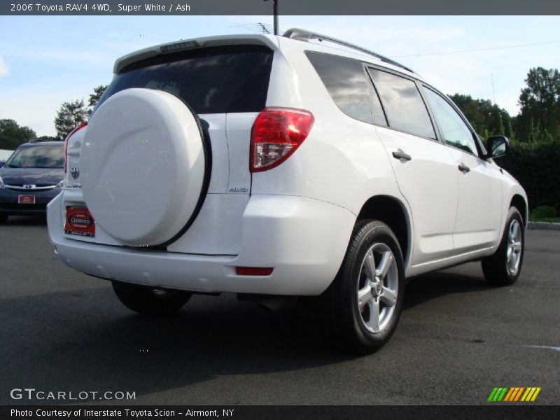 Super White / Ash 2006 Toyota RAV4 4WD