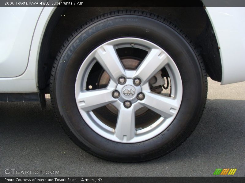 Super White / Ash 2006 Toyota RAV4 4WD