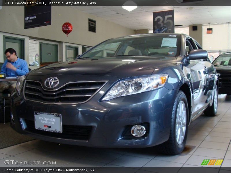 Magnetic Gray Metallic / Ash 2011 Toyota Camry XLE