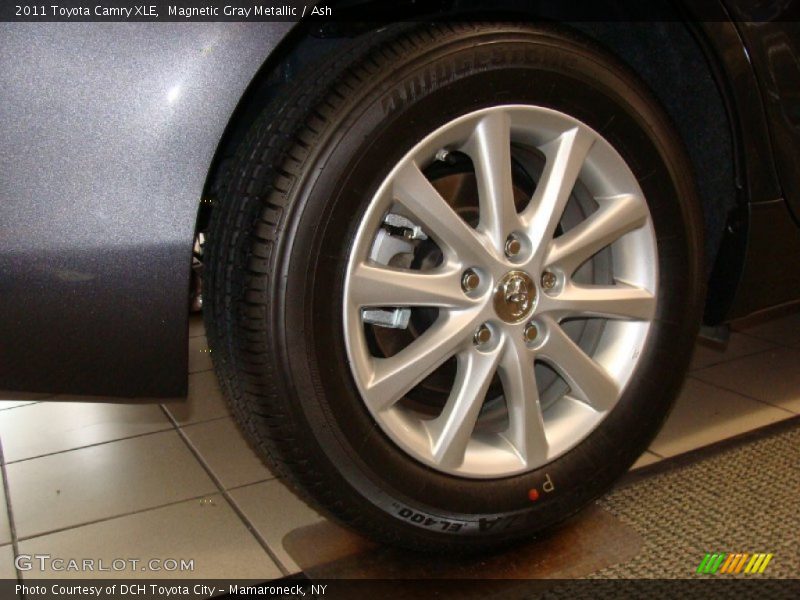 Magnetic Gray Metallic / Ash 2011 Toyota Camry XLE