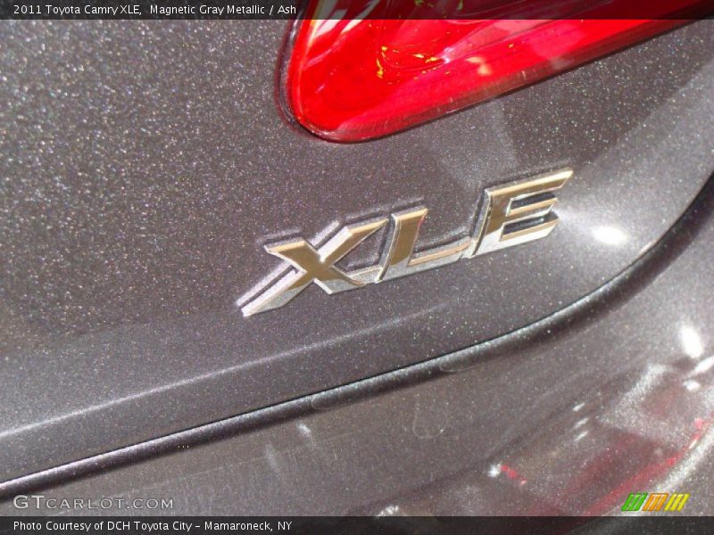 Magnetic Gray Metallic / Ash 2011 Toyota Camry XLE