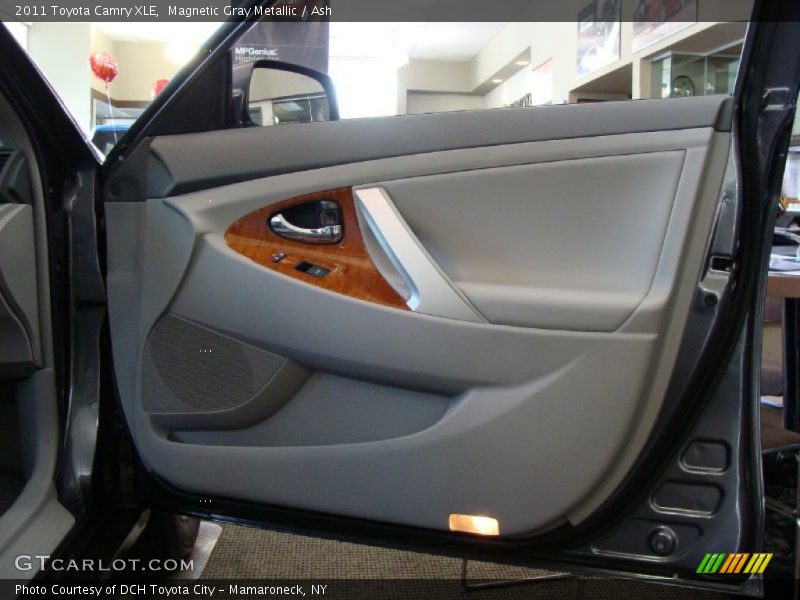 Magnetic Gray Metallic / Ash 2011 Toyota Camry XLE