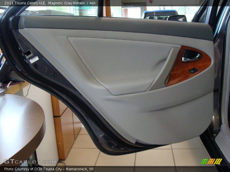 Magnetic Gray Metallic / Ash 2011 Toyota Camry XLE