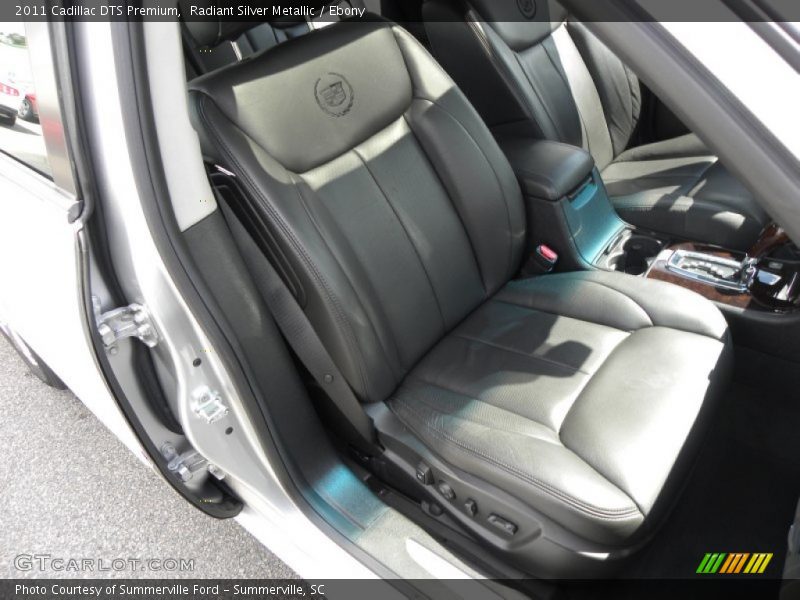 Radiant Silver Metallic / Ebony 2011 Cadillac DTS Premium