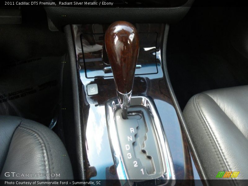 Radiant Silver Metallic / Ebony 2011 Cadillac DTS Premium
