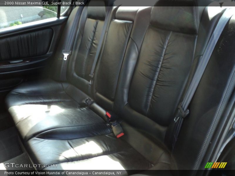 Super Black / Black 2000 Nissan Maxima GLE