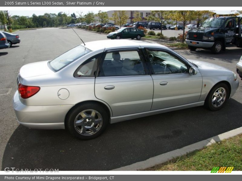 Silver Platinum / Grey 2005 Saturn L Series L300 Sedan