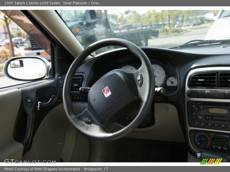 Silver Platinum / Grey 2005 Saturn L Series L300 Sedan
