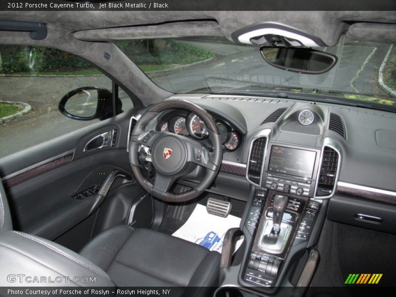 Dashboard of 2012 Cayenne Turbo