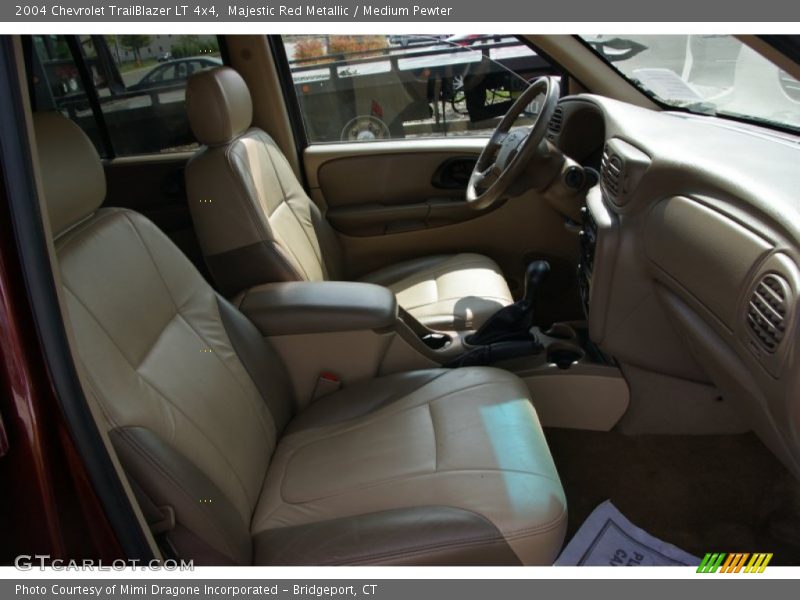 Majestic Red Metallic / Medium Pewter 2004 Chevrolet TrailBlazer LT 4x4
