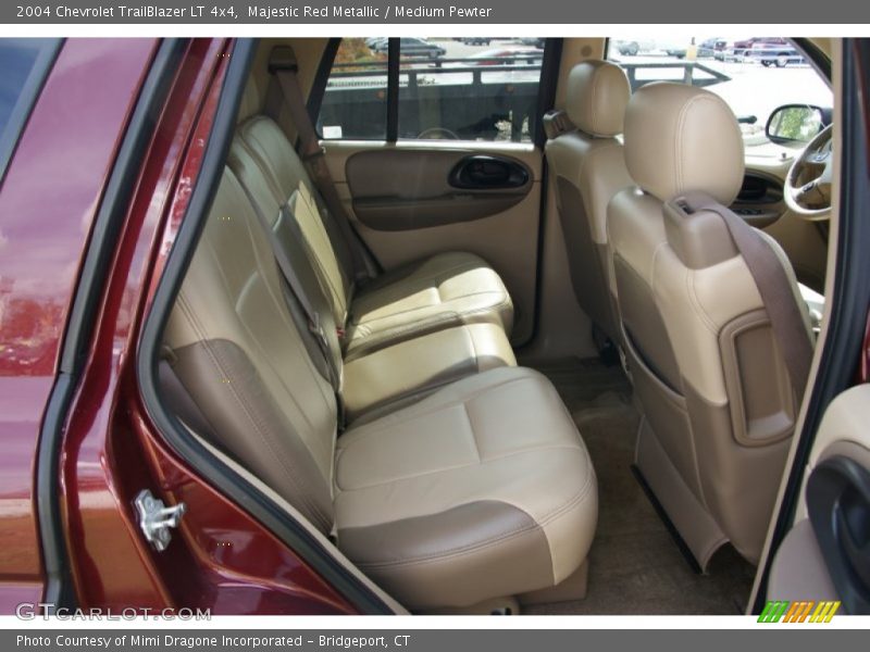 Majestic Red Metallic / Medium Pewter 2004 Chevrolet TrailBlazer LT 4x4
