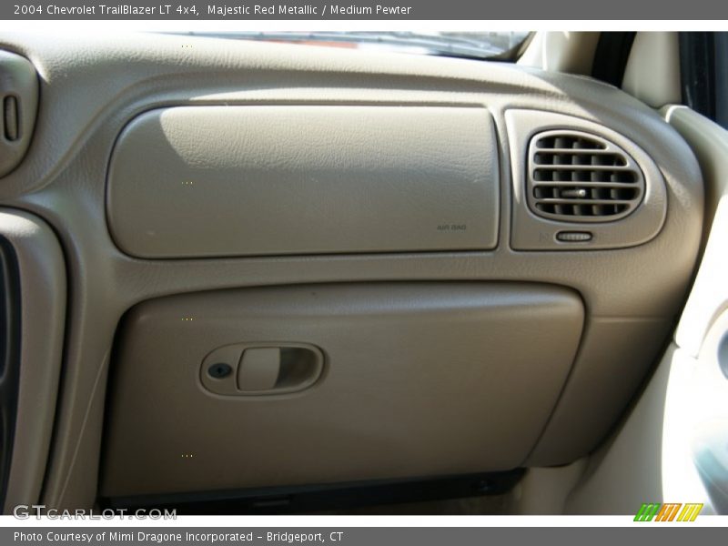 Majestic Red Metallic / Medium Pewter 2004 Chevrolet TrailBlazer LT 4x4