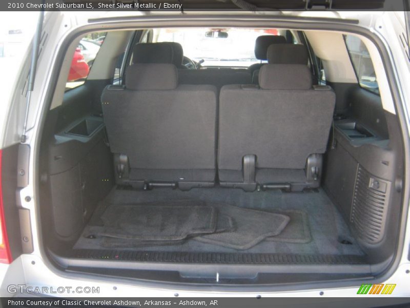 2010 Suburban LS Trunk
