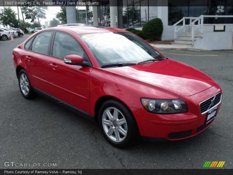 Passion Red / Dark Beige/Quartz 2007 Volvo S40 2.4i