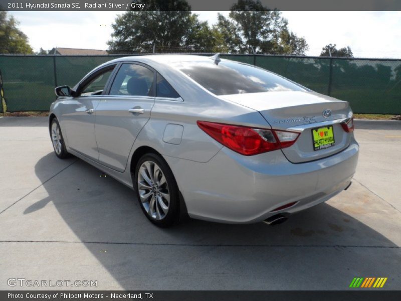 Radiant Silver / Gray 2011 Hyundai Sonata SE