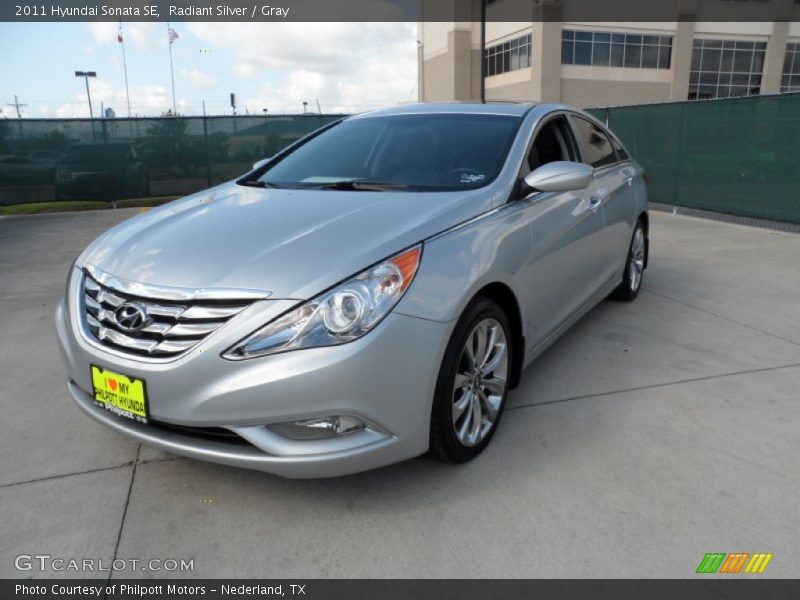 Radiant Silver / Gray 2011 Hyundai Sonata SE