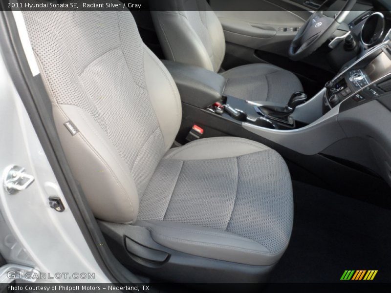 Radiant Silver / Gray 2011 Hyundai Sonata SE