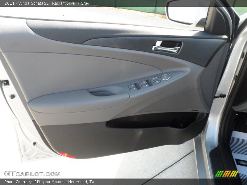 Radiant Silver / Gray 2011 Hyundai Sonata SE