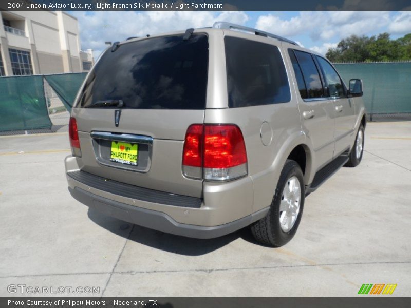 Light French Silk Metallic / Light Parchment 2004 Lincoln Aviator Luxury