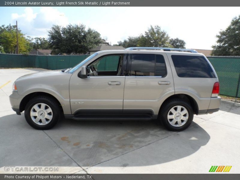 Light French Silk Metallic / Light Parchment 2004 Lincoln Aviator Luxury