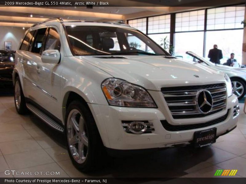 Arctic White / Black 2009 Mercedes-Benz GL 550 4Matic