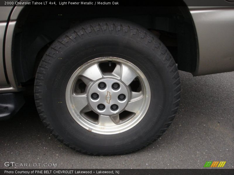 Light Pewter Metallic / Medium Oak 2000 Chevrolet Tahoe LT 4x4