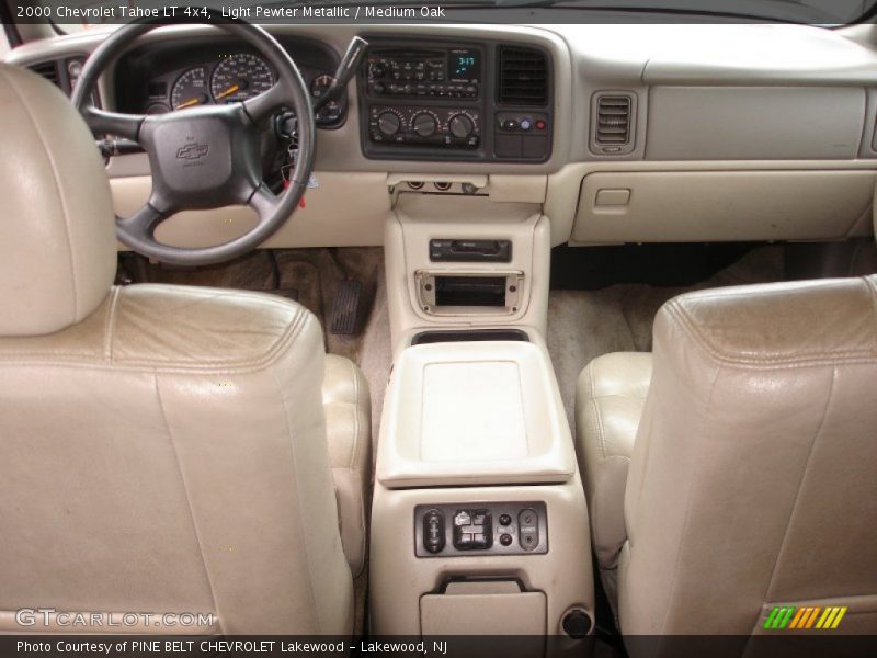 Light Pewter Metallic / Medium Oak 2000 Chevrolet Tahoe LT 4x4