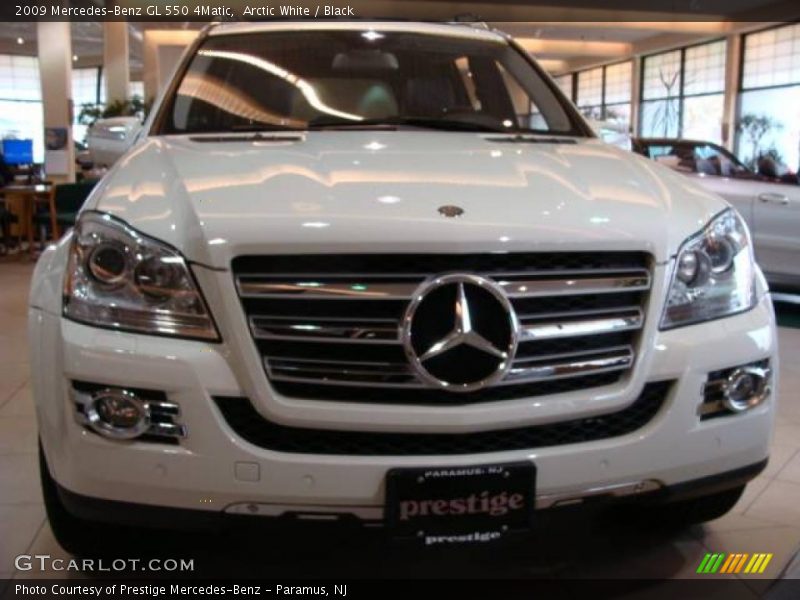 Arctic White / Black 2009 Mercedes-Benz GL 550 4Matic